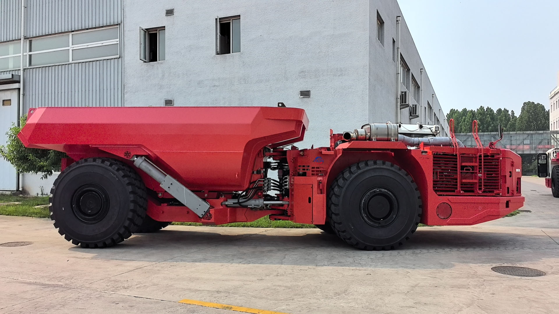 The biggest underground dump truck FUK-42 in China!