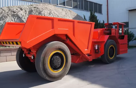 Underground mining truck